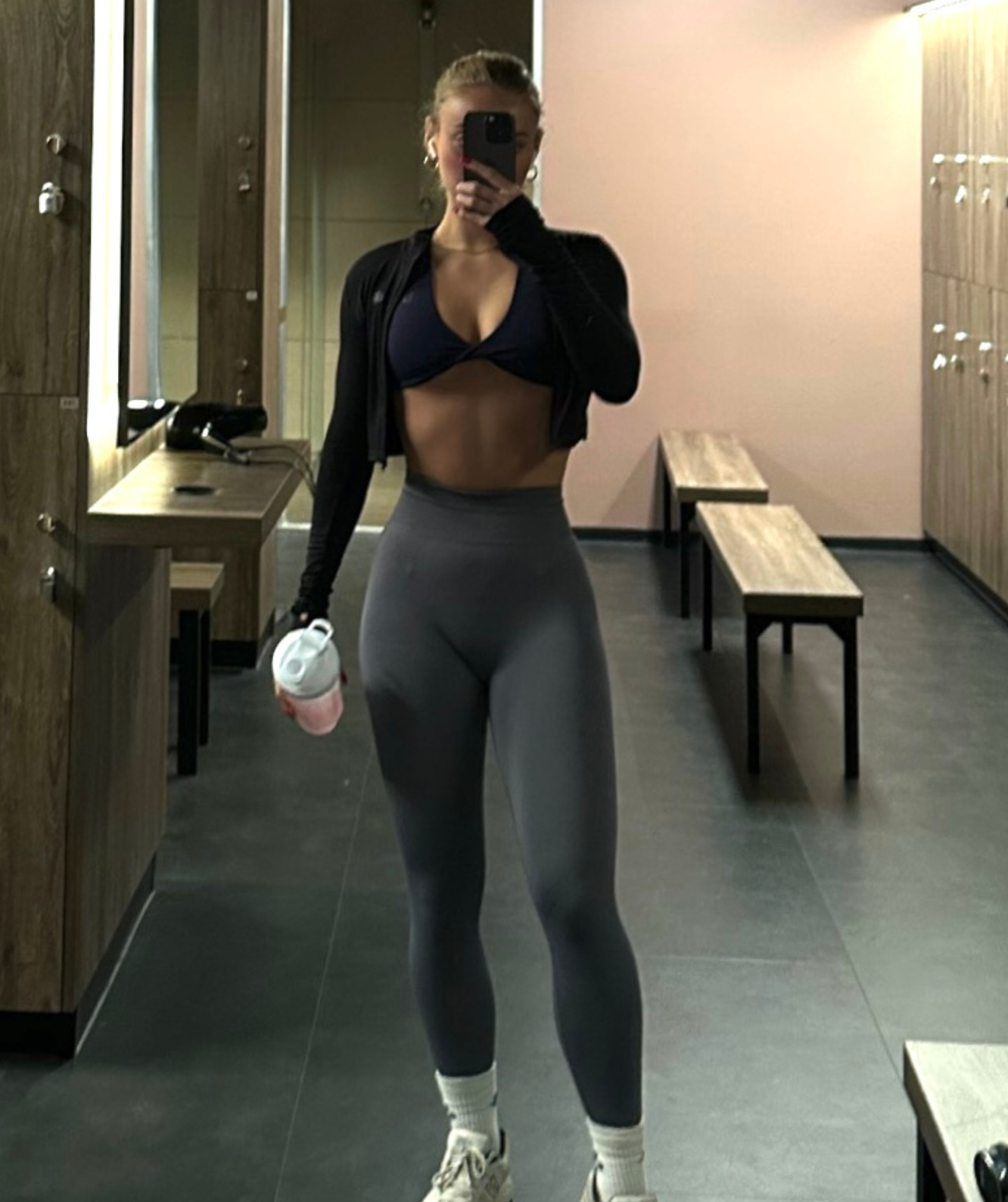 Mira Sports Bra (Navy)