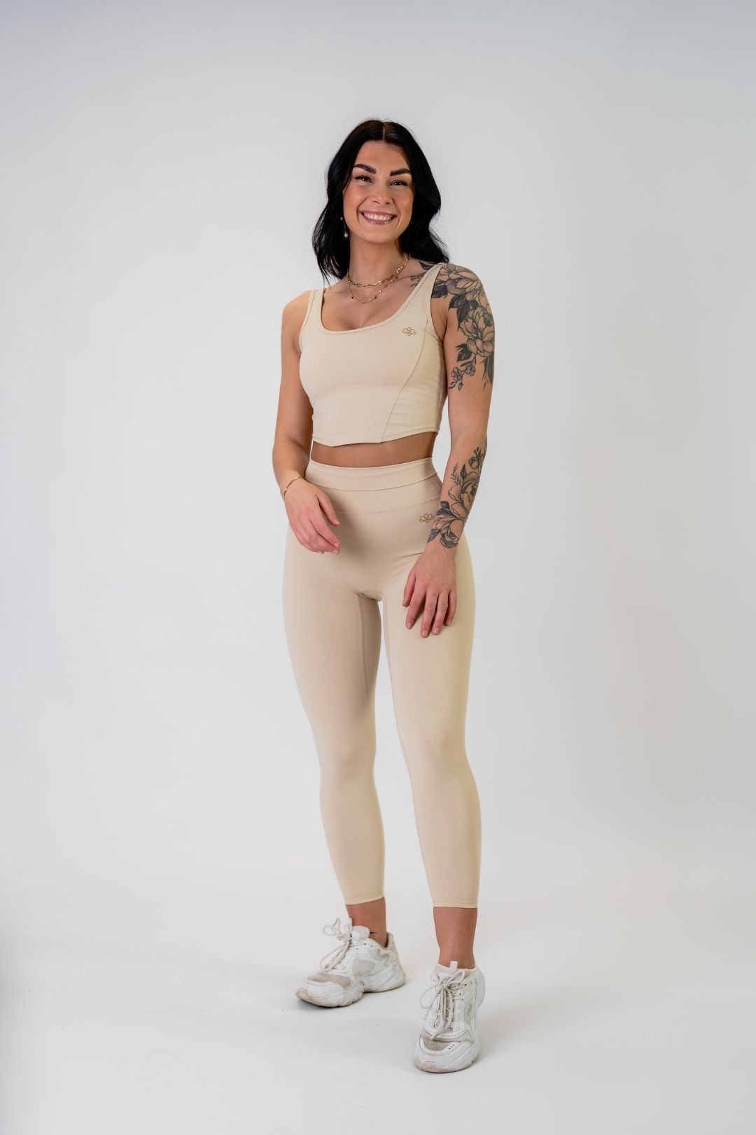 Jentle - Taylor Crop (Beige)